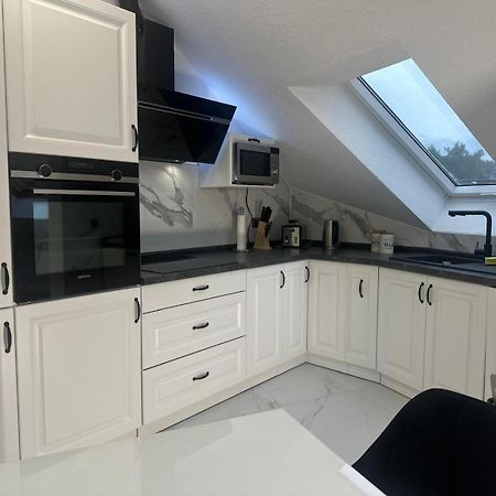 Flexible, Schoene Und Gut Aussehende Feriensuite Reutlingen Exterior foto