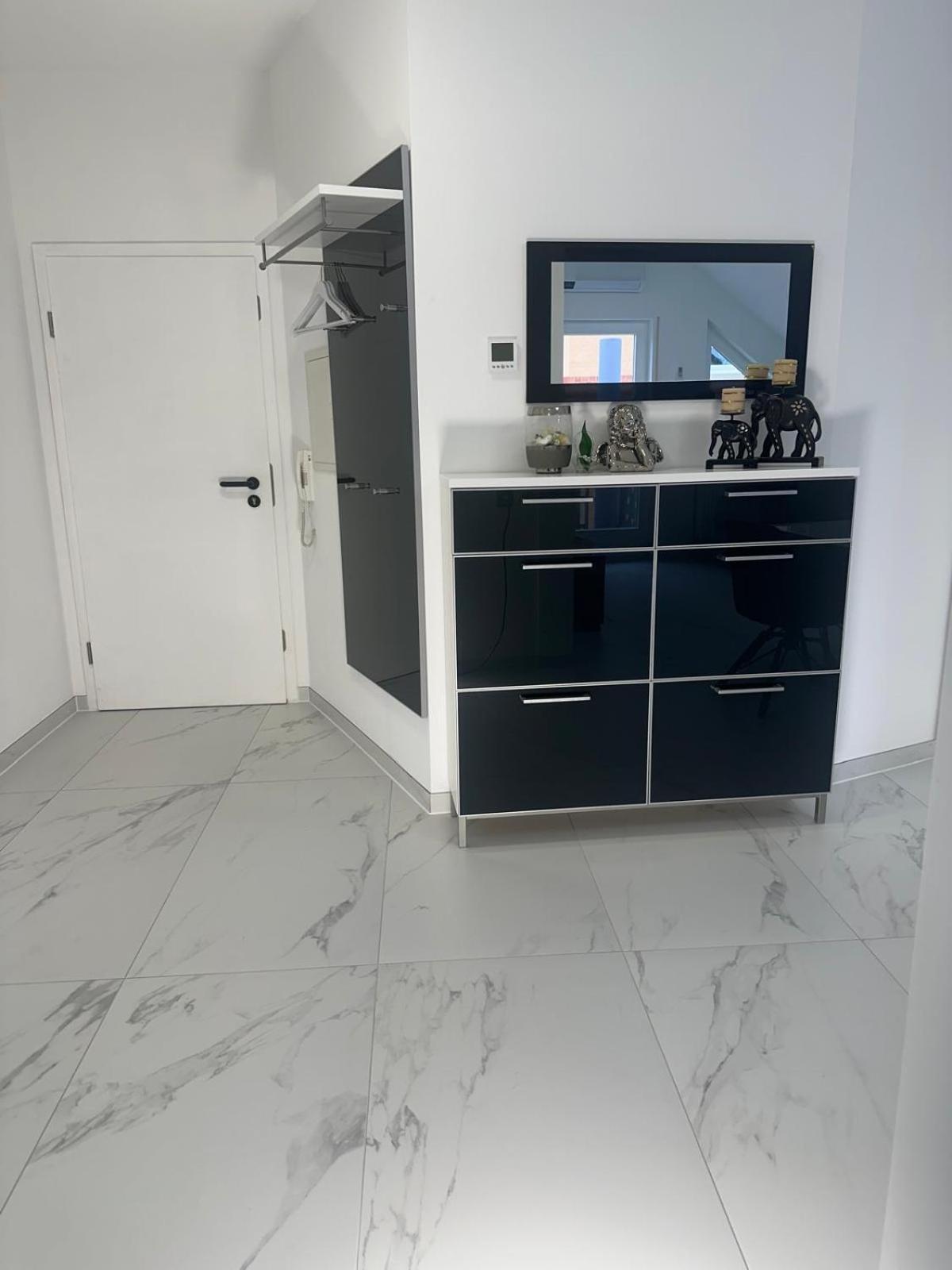 Flexible, Schoene Und Gut Aussehende Feriensuite Reutlingen Exterior foto