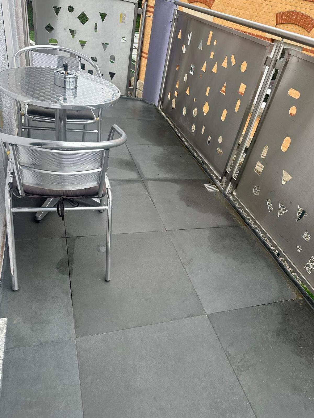 Flexible, Schoene Und Gut Aussehende Feriensuite Reutlingen Exterior foto